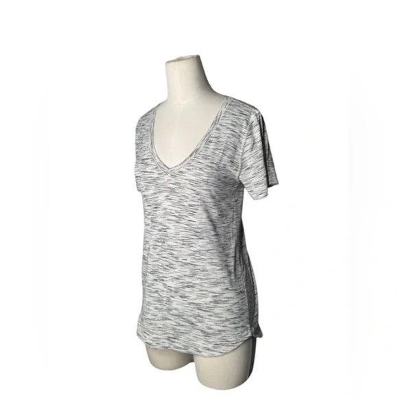 LULULEMON - Meant to Move Top - Picture 3 of 6